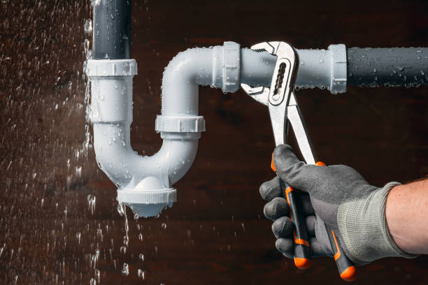 Professional Gas Line Repair technician working in Franklin, NC